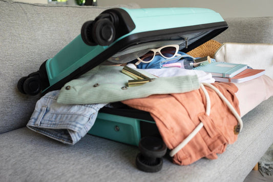 Faire la valise de votre bébé : Les astuces de Petit Pote pour simplifier vos vacances !