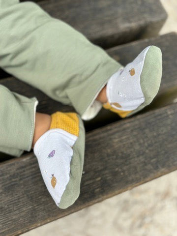 Box naissance Chaussons Bavoir Fruits