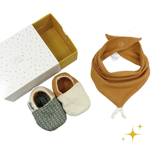 Box naissance Chaussons x Bavoir Sauge