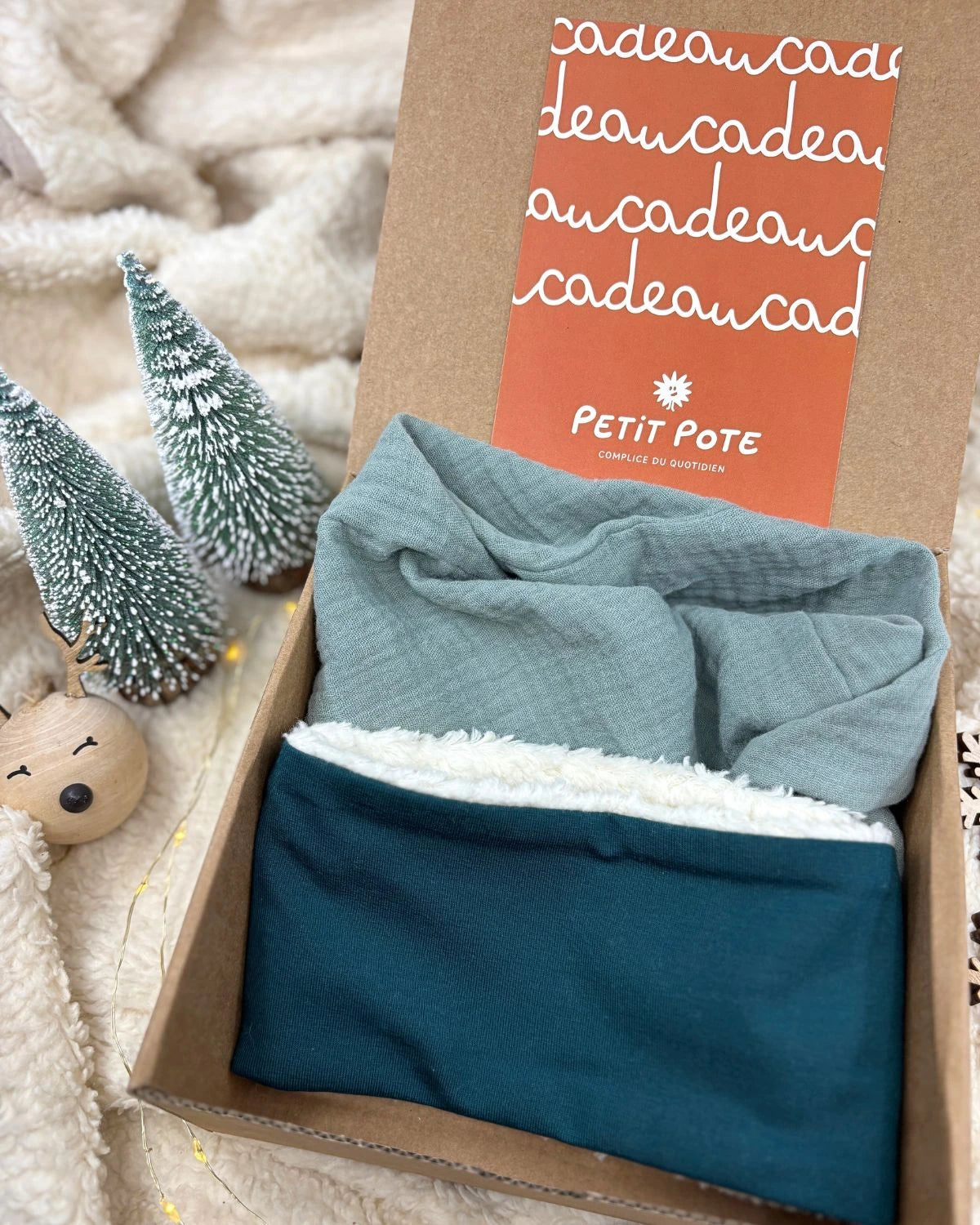 coffret cadeau noel tour de cou bébé vert